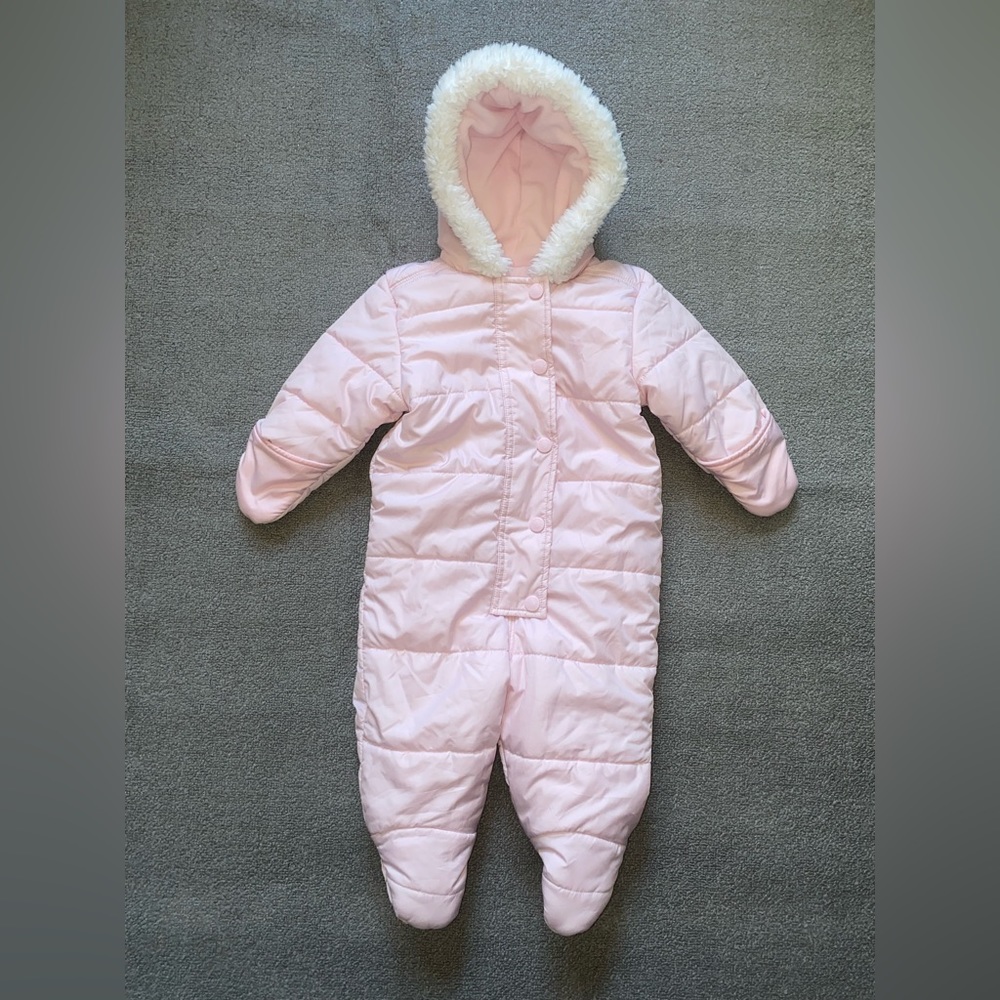 Old Navy Baby Girl Snowsuit size 6-12 Months